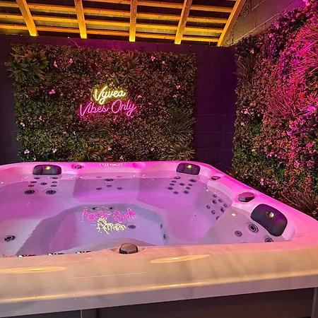 L'escale Des Lys - Jaccuzi & Versailles By Vyvea * Villiers-Saint-Frédéric